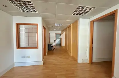 مكتب - استوديو - 1 حمام للايجار في برج الموسى 2 - أبراج الموسى - شارع الشيخ زايد - دبي