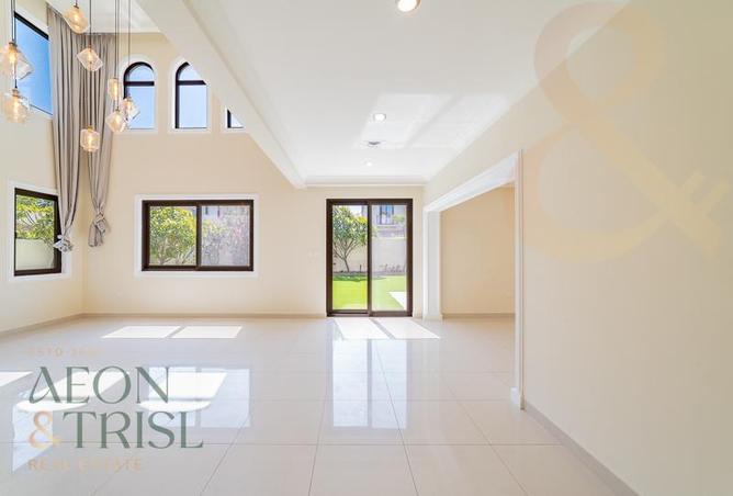 67822990 - Property Image 2