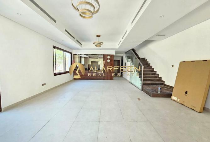 99129207 - Property Image 2