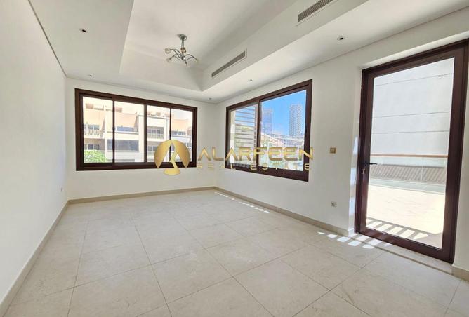 99129207 - Property Image 3