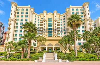 Apartment - 2 - 3 for rent in Al Das - Shoreline Apartments - Palm Jumeirah - Dubai