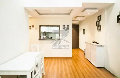 شقة - 2 غرف نوم - 2 حمامات للايجار في لايا رزيدنسز - الضاحية 10 - قرية جميرا الدائرية - دبي