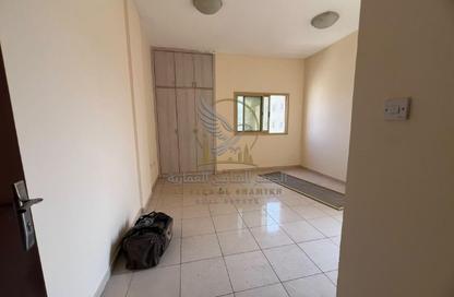 Apartment - 2 - 2 for rent in Al Jubail - Al Qasimia - Sharjah