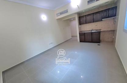 Apartment - Studio - 1 for rent in Shabiya - Mussafah - Abu Dhabi Apartment - Studio - 1 for rent in Shabiya - Mussafah - Abu Dhabi