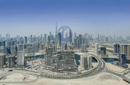 Apartment - 1 Bedroom - 2 Bathrooms for rent in Tower B - Damac Towers by Paramount - Business Bay - Dubai