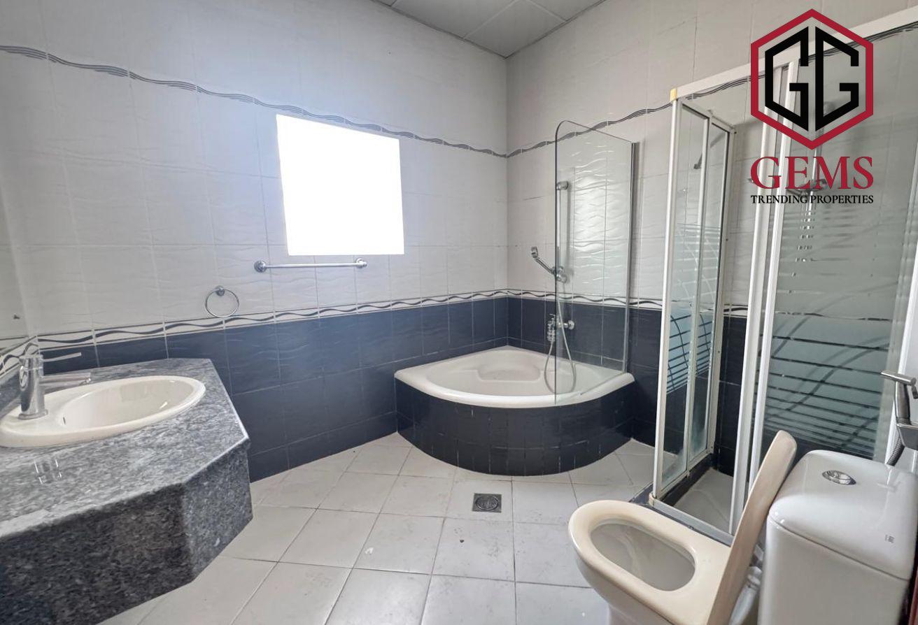 SPACIOUS COMPOUND VILLA | MAID ROOM | SHARED POOL photo 12