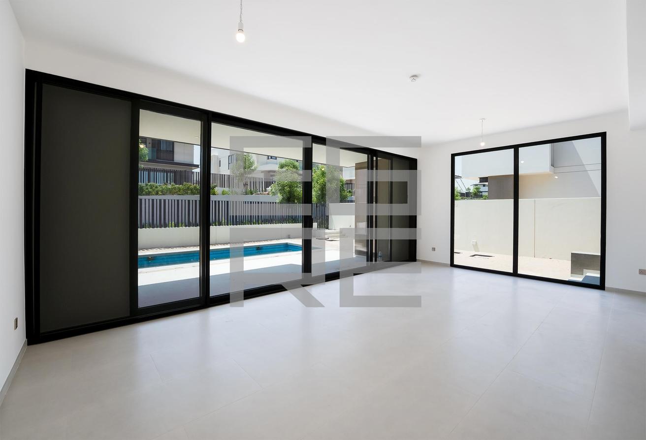 Brand-new Villa | Private Pool | Prime Location photo 4