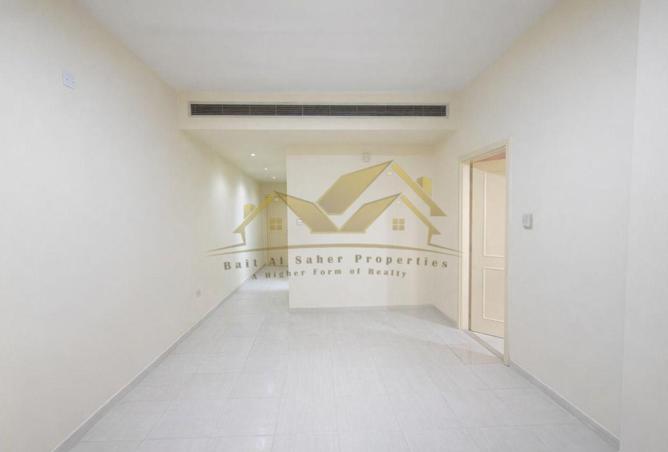 77371073 - Property Image 3