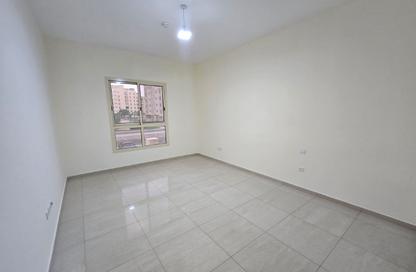 Apartment - 3 Bedrooms - 5 Bathrooms for rent in Bawabat Al Sharq - Baniyas East - Baniyas - Abu Dhabi