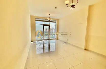 شقة - غرفة نوم - 2 حمامات للايجار في المنارة تاور JVC - حي 4 - قرية جميرا الدائرية - دبي