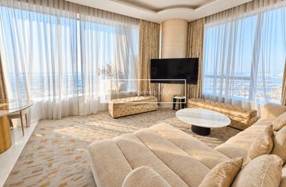 Apartment - 1 - 2 for rent in The Palm Tower - Palm Jumeirah - Dubai