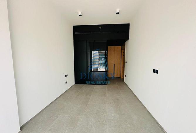 61682342 - Property Main Image