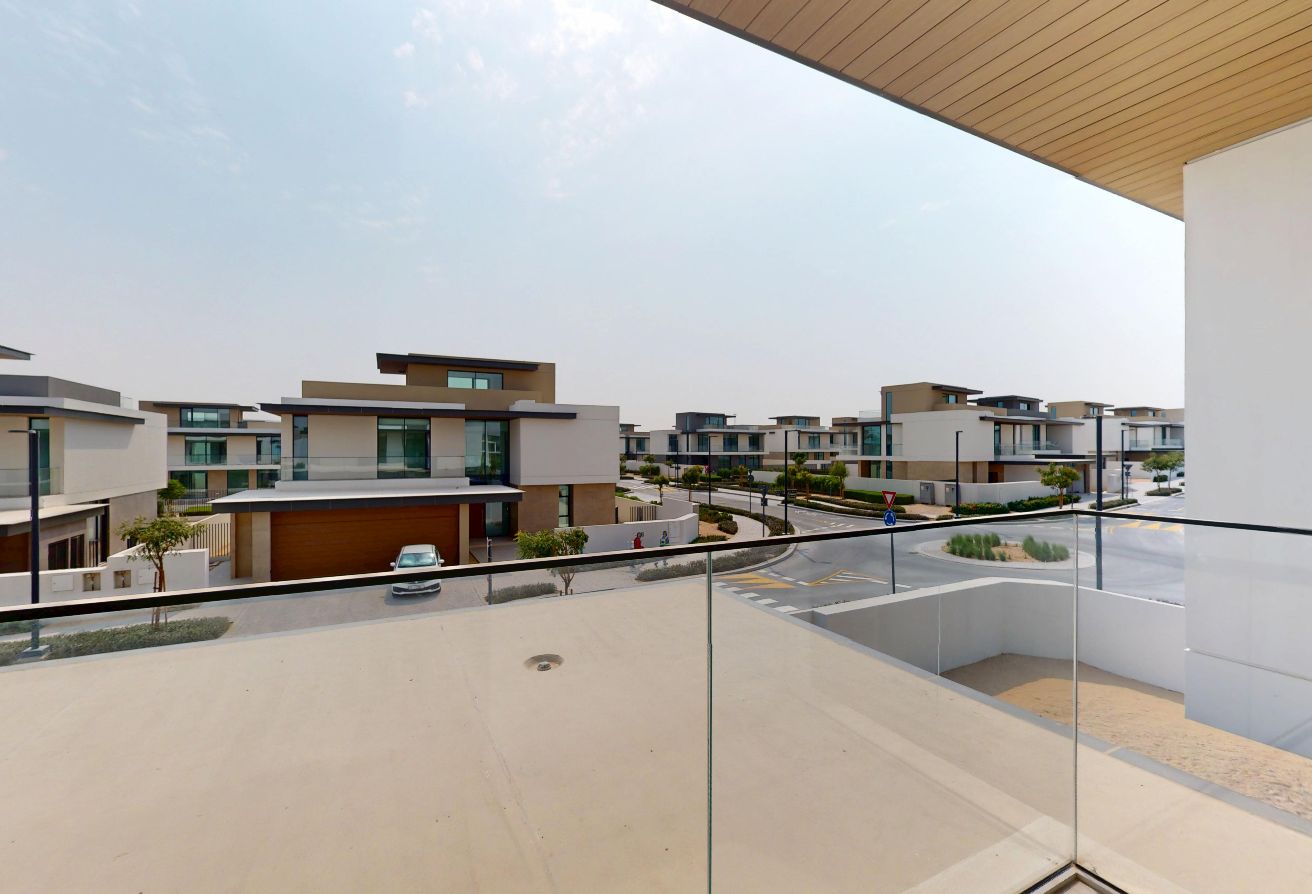 5 bedroom villa in Farm Gardens, The Valley: 24