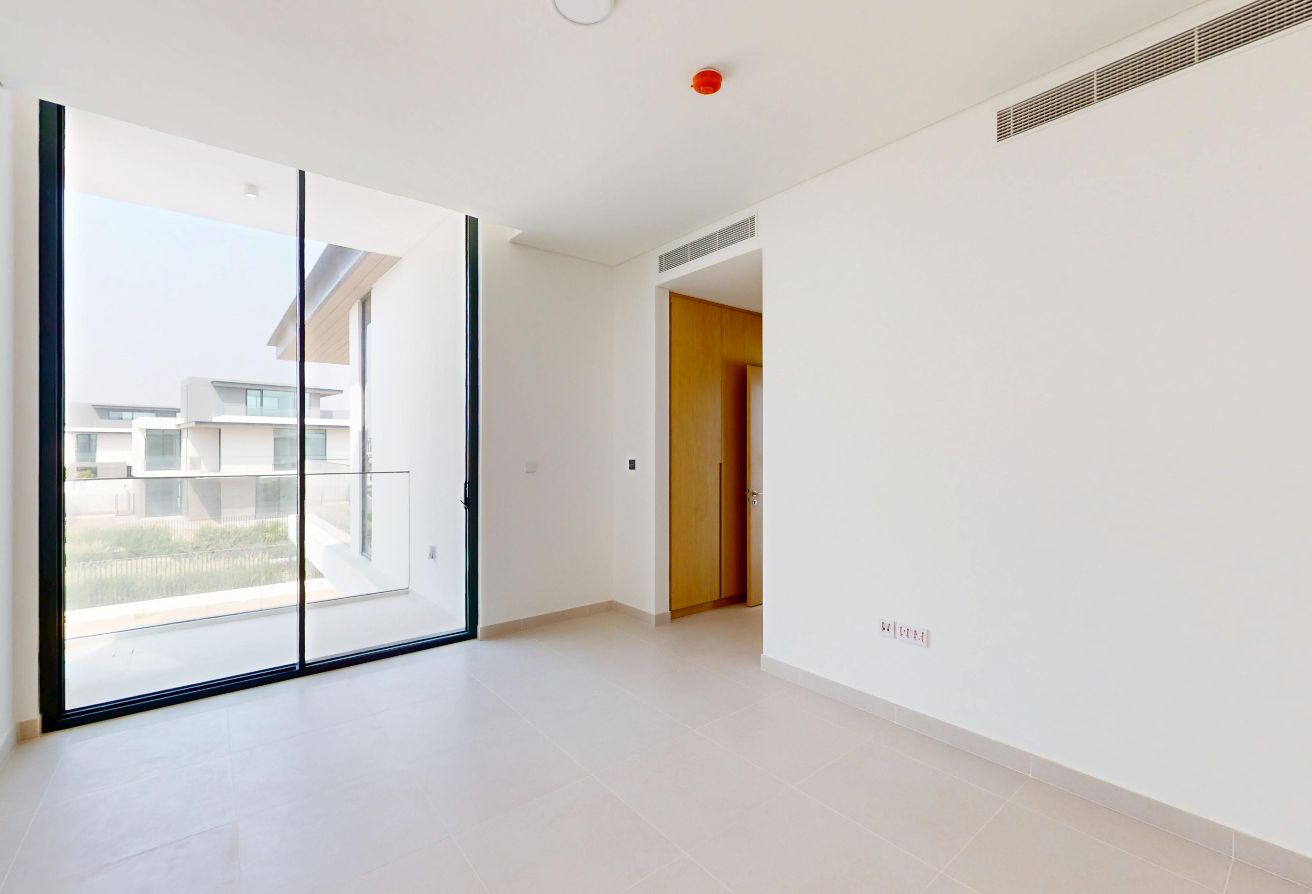 5 bedroom villa in Farm Gardens, The Valley: 11