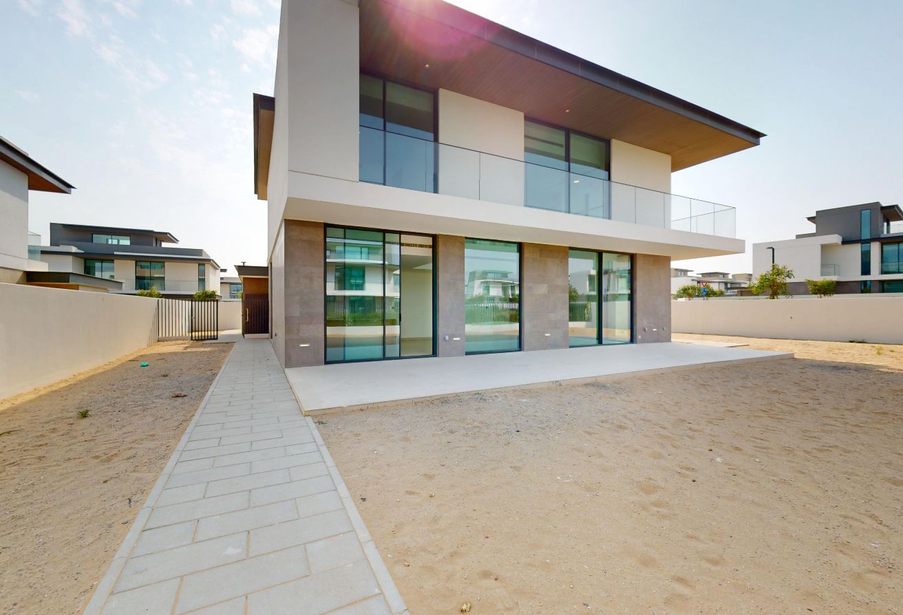 5 bedroom villa in Farm Gardens, The Valley: 19