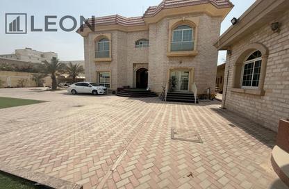 Villa - Studio - 7+ for rent in Umm Suqeim 3 Villas - Umm Suqeim 3 - Umm Suqeim - Dubai