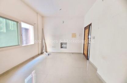 Apartment - Studio - 1 for rent in Talal Building - Al Mujarrah - Sharjah Apartment - Studio - 1 for rent in Talal Building - Al Mujarrah - Sharjah