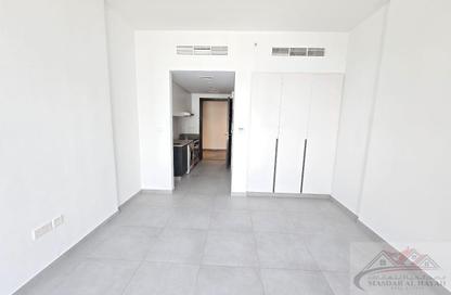 Apartment - Studio - 1 for rent in The Link - East Village - Aljada - Sharjah