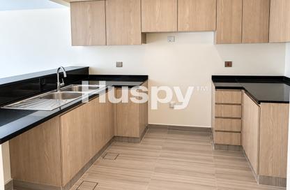 Townhouse - 4 - 4 for rent in Topanga - The Park Villas - Damac Hills - Dubai