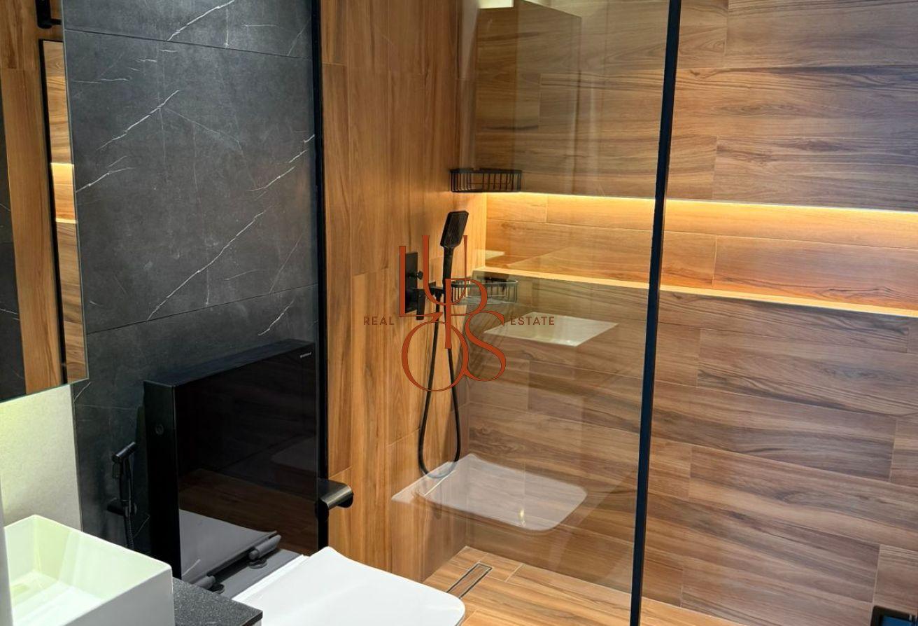 Brand New | Modern | 1BR Ready | High Demand photo 11