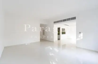 فيلا - 3 غرف نوم - 3 حمامات للايجار في الينابيع 5 - الينابيع - دبي