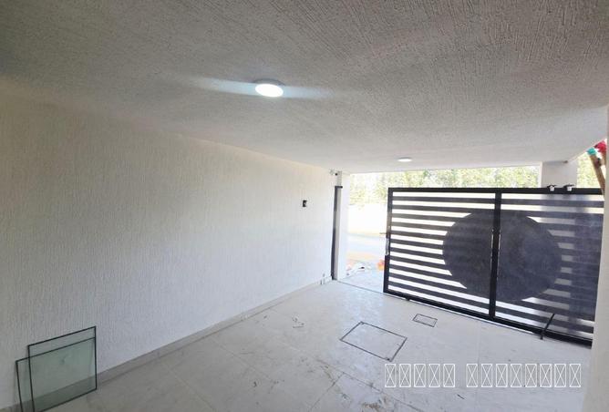 79004607 - Property Image 2