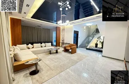 فيلا - 5 غرف نوم - 7 حمامات للبيع في قرية الاميرة - الياسمين - عجمان