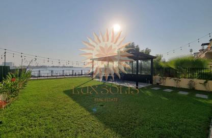 Villa - 5 - 6 for rent in Sur La Mer 1 - Sur La Mer - Jumeirah 1 - Jumeirah - Dubai Villa - 5 - 6 for rent in Sur La Mer 1 - Sur La Mer - Jumeirah 1 - Jumeirah - Dubai