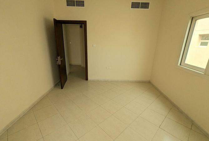 77363854 - Property Image 3