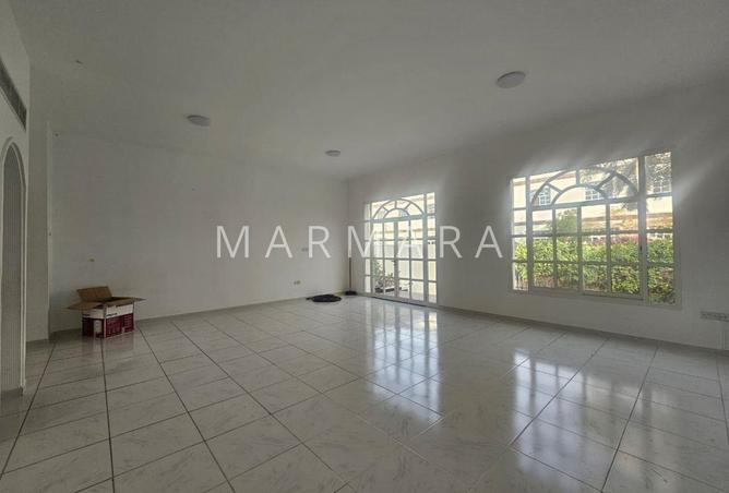 72307701 - Property Image 2