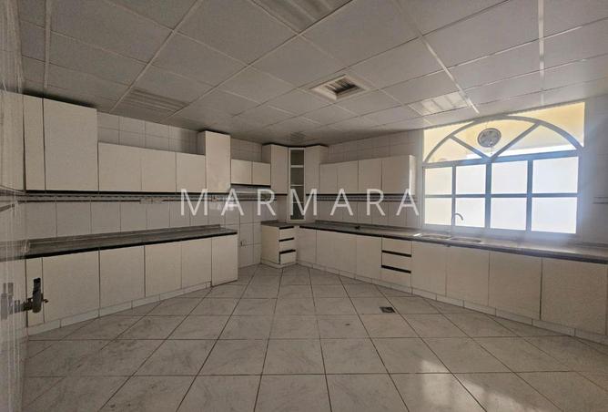 72307701 - Property Image 3