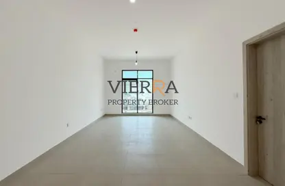 شقة - غرفة نوم - 2 حمامات للايجار في بيوت النعيم - مجمع دبي ريزيدنس - دبي لاند - دبي