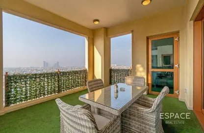 Apartment - 2 Bedrooms - 2 Bathrooms for rent in Marina Residences 6 - Marina Residences - Palm Jumeirah - Dubai