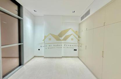 Apartment - Studio - 1 for rent in Jumeirah Garden City - Al Satwa - Dubai Apartment - Studio - 1 for rent in Jumeirah Garden City - Al Satwa - Dubai