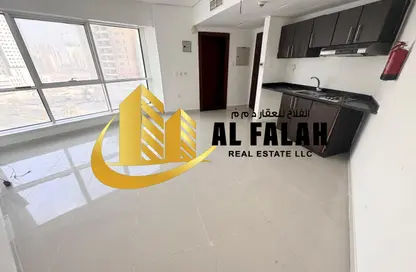 Apartment - Studio - 6 Bathrooms for rent in New Al Taawun Road - Al Taawun - Sharjah