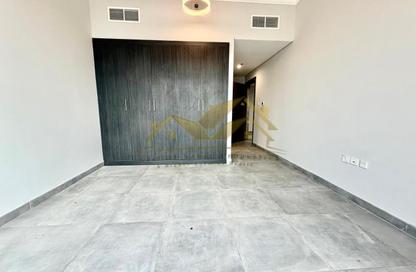 Apartment - 1 Bedroom - 2 Bathrooms for rent in Jumeirah Garden City - Al Satwa - Dubai