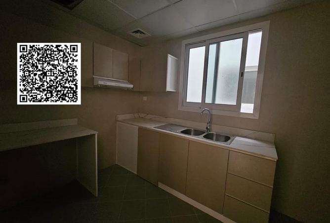 98263145 - Property Image 3