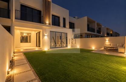 Townhouse - 4 - 5 for sale in Jebel Ali Village Townhouses - Jebel Ali Village - Jebel Ali - Dubai
