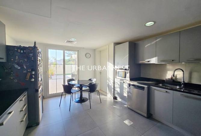 127009442 - Property Image 3