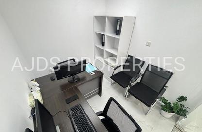 Office Space - Studio - 1 Bathroom for rent in Reem Residency - Al Karama - Dubai