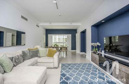 Apartment - 3 Bedrooms - 5 Bathrooms for sale in Golden Mile 10 - Golden Mile - Palm Jumeirah - Dubai