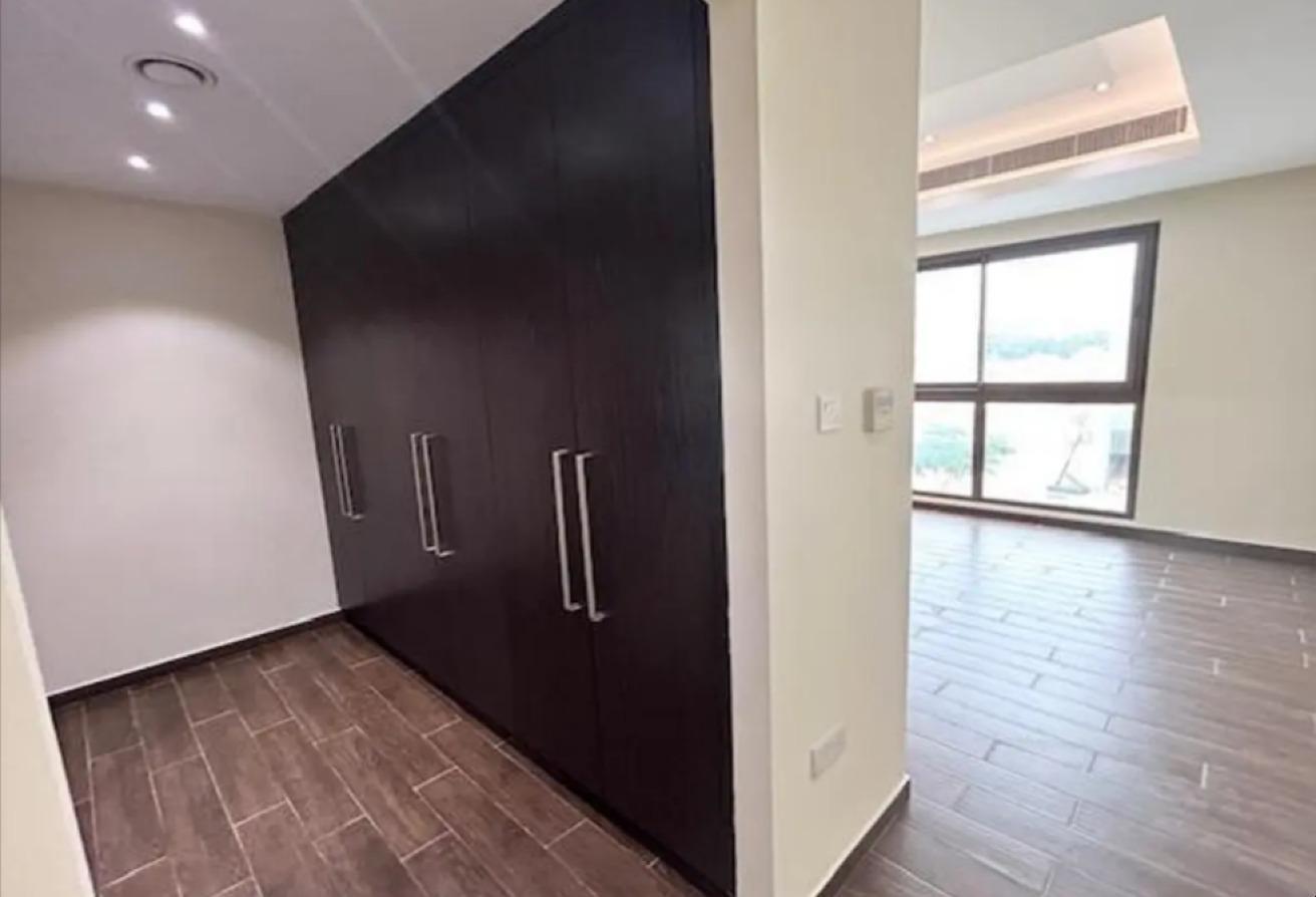 Garden & Community View | Unfurnished | Vacant photo 16