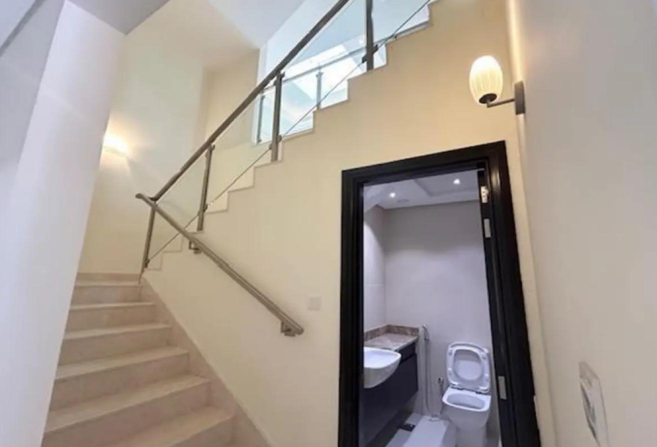 Garden & Community View | Unfurnished | Vacant photo 5