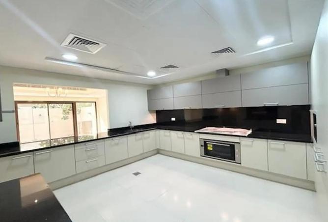 145503625 - Property Image 3