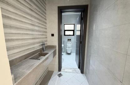 Villa - 4 Bedrooms - 6 Bathrooms for rent in Al Athbah - Wadi Al Amardi - Dubai Villa - 4 Bedrooms - 6 Bathrooms for rent in Al Athbah - Wadi Al Amardi - Dubai