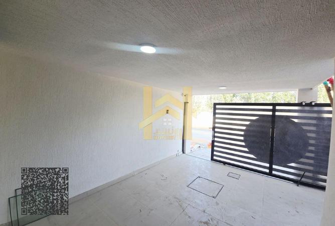 97383269 - Property Image 2