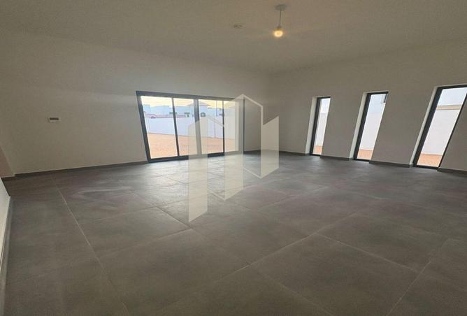 127476180 - Property Image 2