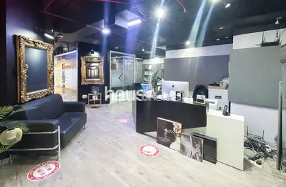 Retail - Studio for rent in Ontario Tower - Business Bay - Dubai