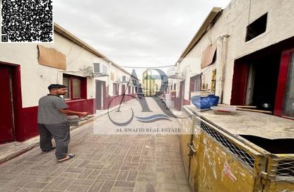 سكن عمال - استوديو - 8 حمامات للايجار في السجع إس - الصجعة - الشارقة