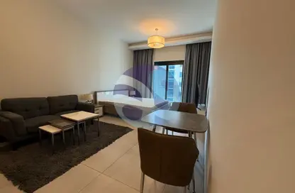 Apartment - Studio - 1 Bathroom for rent in SOL Bay - Business Bay - Dubai